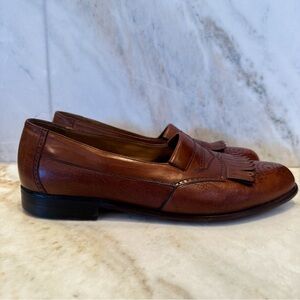 BALLY Vintage Brown Kilted Leather Loafers